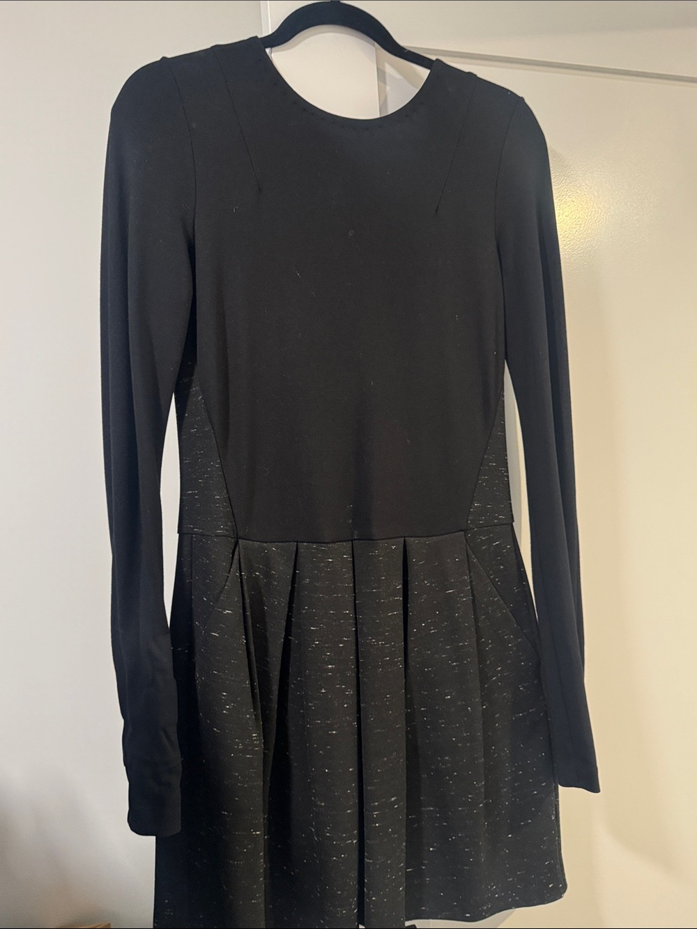 Aritzia Wilfred Black Long-Sleeve Women's Dress